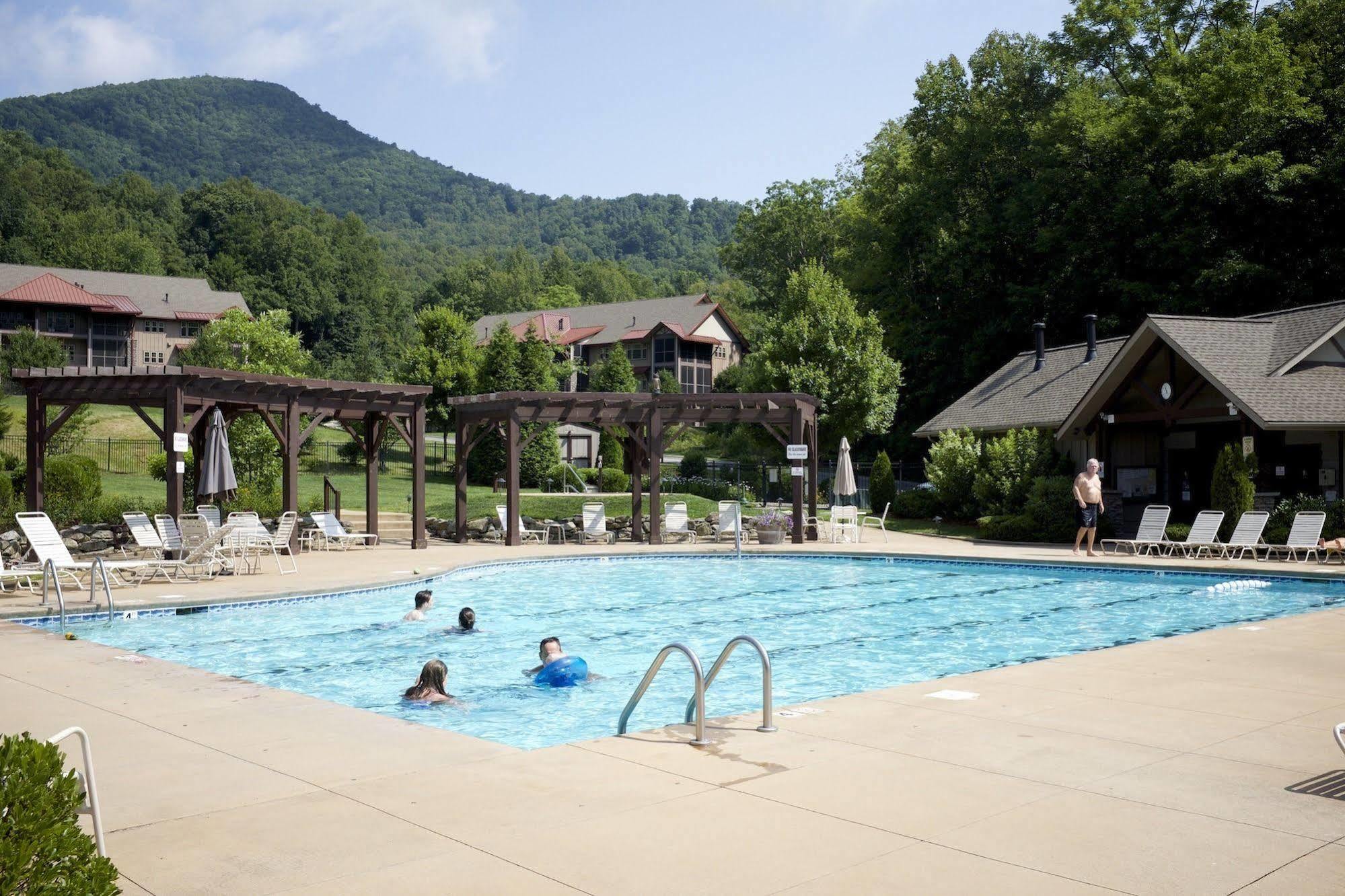 Peppertree Maggie Valley Aparthotel Buitenkant foto